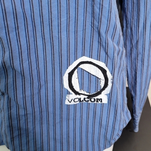 Volcom Mens Button Up Shirt Size Large Blue Striped Cotton Long Sleeve Vintage - Picture 8 of 10